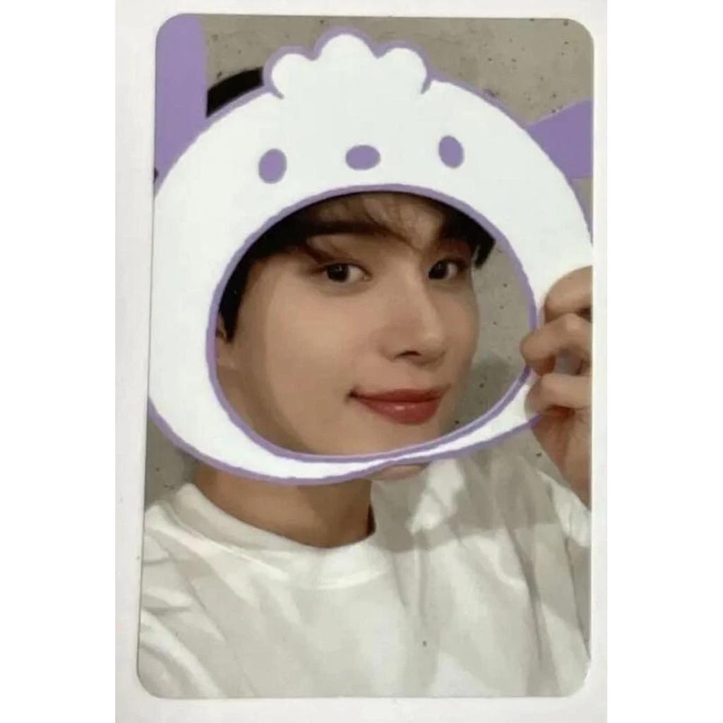 Официальная фотокарточка NCT x ПЕРСОНАЖИ SANRIO, версия B. СЕЛФИ / ПЕРСОНАЖ