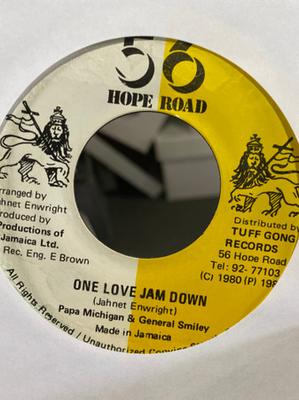 7-дюймовая пластинка MICHIGAN & SMILEY - One Love Jam Down none 56 Hope Road 1980 Ямайка Регги, Ска и Даб Б/У