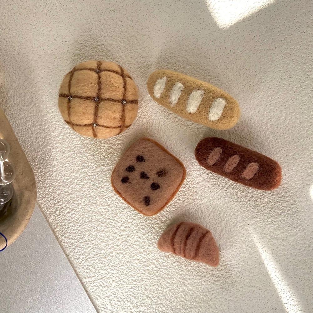 Wool Felt French Bread Hair Clip Pretzel Pineapple Bun Brooch Funny Raisin Toast Pin Students