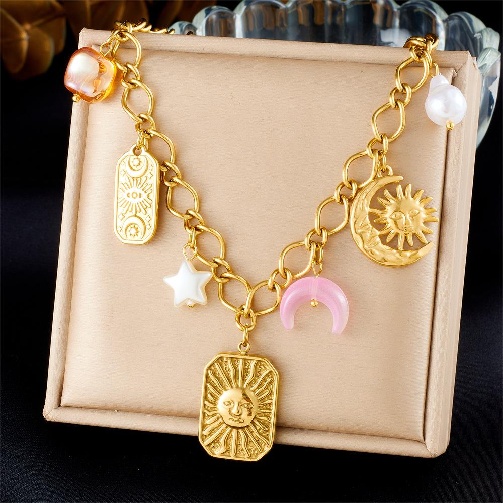 Exotic Stainless Steel Thick Chain Necklace Square Plaque Relief Sun Pendant Necklaces Fashionable Irregularity Pearl Jewelry