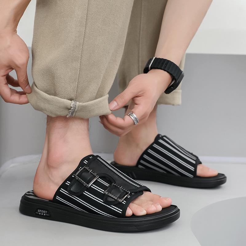 Тапочки мужские летняя одежда 2025 года интернет-знаменитости тренд, новый однословный перетащить цвет соответствующий пляжная обувь 610-K