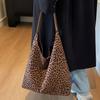 Niche Design Tote Bag Women's 2025 New Retro Leopard Print Underarm Mother Bag Large Capacity Shoulder Cloth Bag Tide