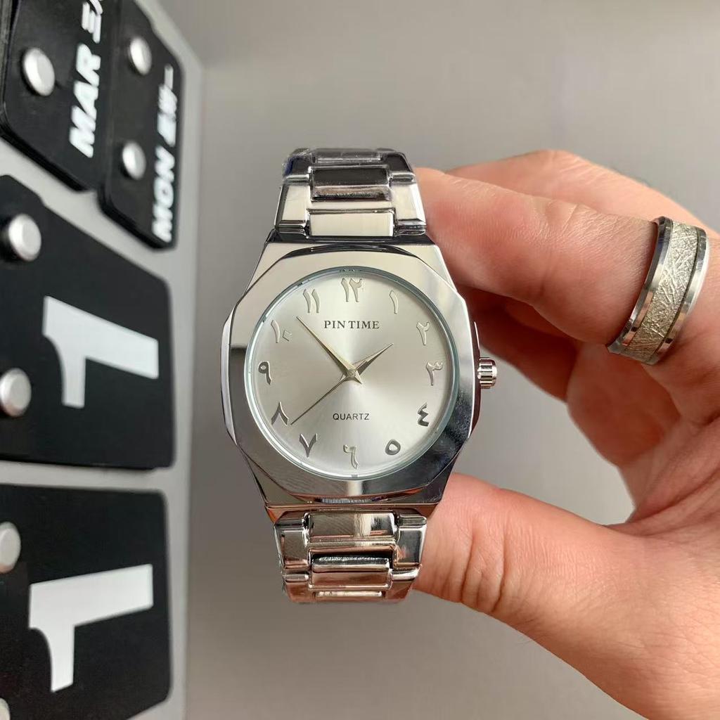 Square men's steel belt simple and versatile fashion casual retro small square watch quartz watch