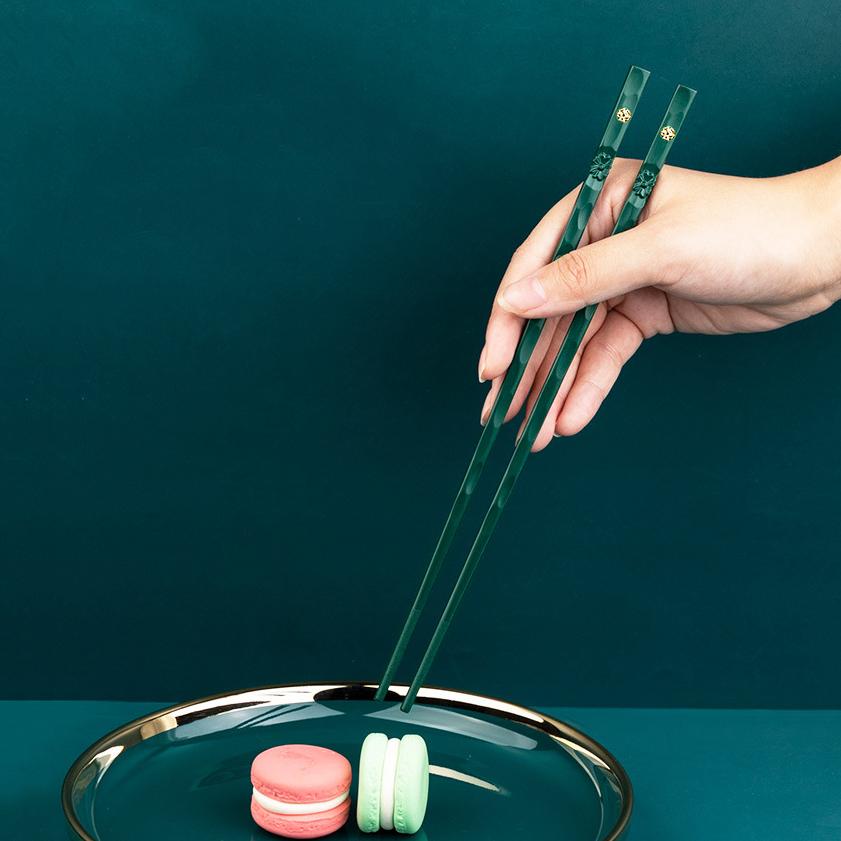 Палочки для еды, набор посуды, 5 пар палочек для суши, палочки для еды, многоразовые противоскользящие палочки из сплава, корейский стиль