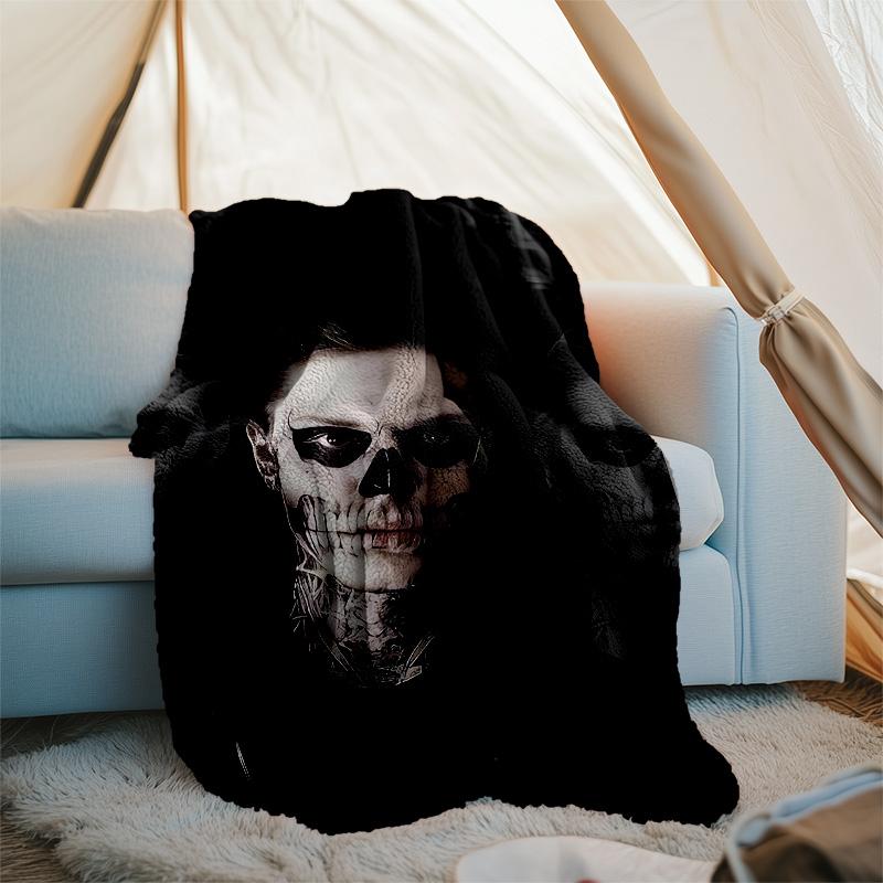 Evan Peters2 printed throw blanket—lightweight,soft,warm;versatile blanket for all seasons—perfect as &air-conditioning throw,nap blanket