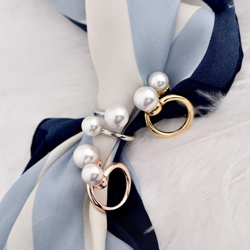 Pearl Buckle Simple Fashion Versatile Silk Scarf Zinc Alloy Non Hook Women's Summer T-shirt Waist Magnetic Brooch