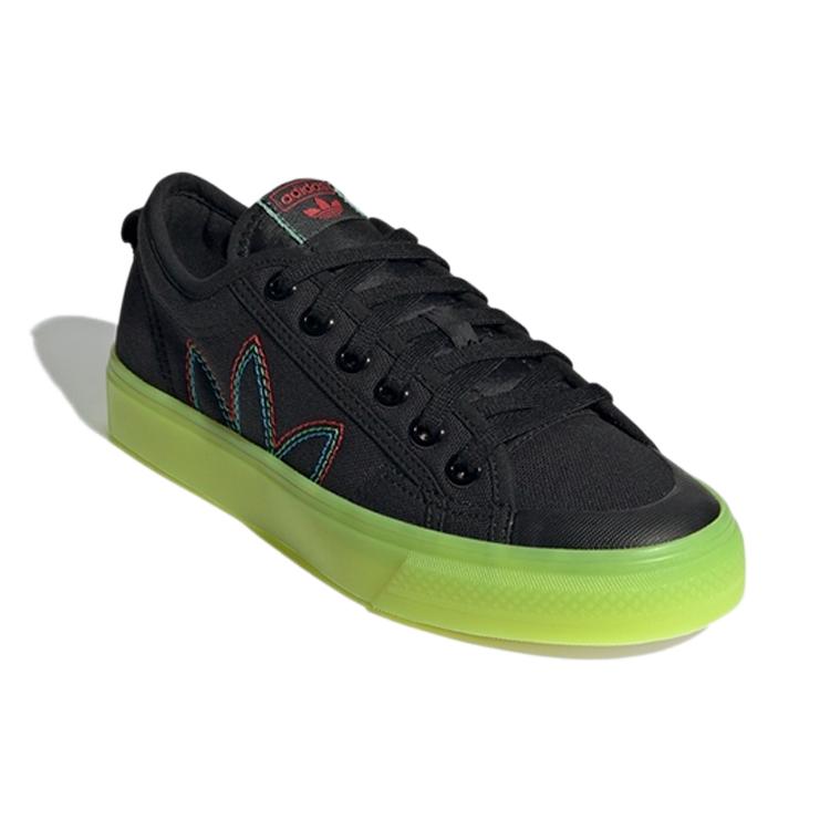 adidas Nizza для 'Черных' Женщин GX2730