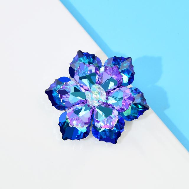 New Crystal Flower Brooches For Women Handmade Shining Sparking Pin 10 Colors Available Dress Coat Accessories