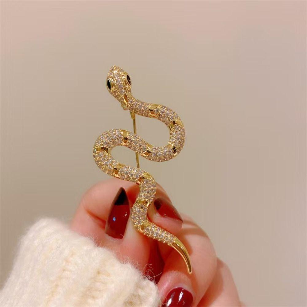 Minimalist Rhinestone Animal Collar Pins Sparkling Snake Lapel Pin Zodiac Snake Brooch  New Year