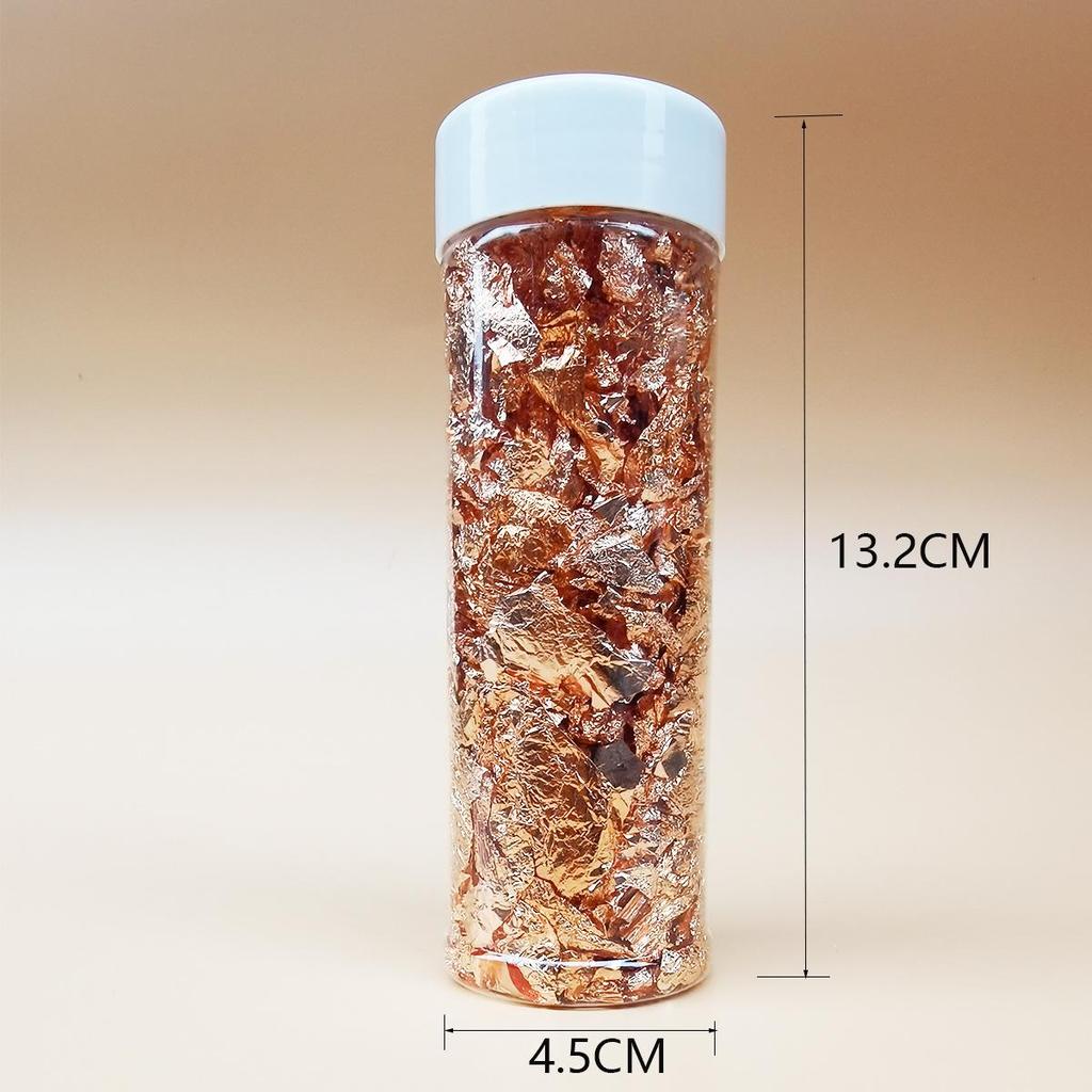 Фрагменты золотой, серебряной, медной и алюминиевой фольги для нейл-арта и декора