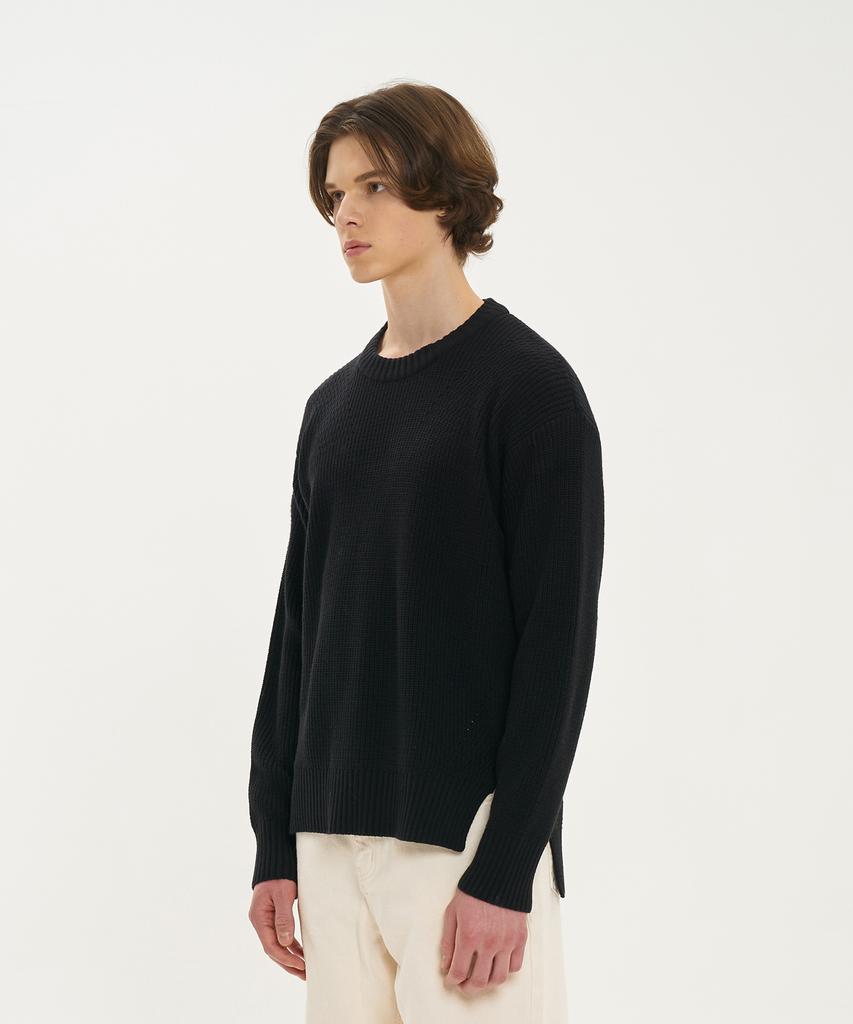 BLOND9 Asymmetrical Wool Crew Neck Pullover_Black