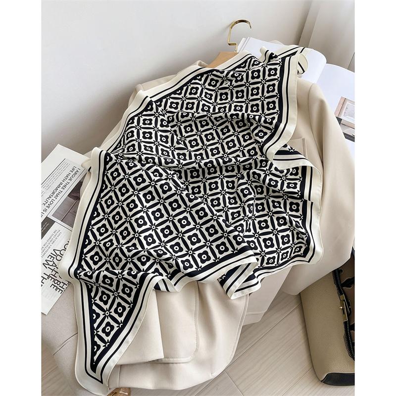 2025 Новая Мода Женский Треугольный Шарф Богемный Стиль Пейсли Дизайнер Длинная Лента Твиловый Шелк Шарфы Косынка Роскошь