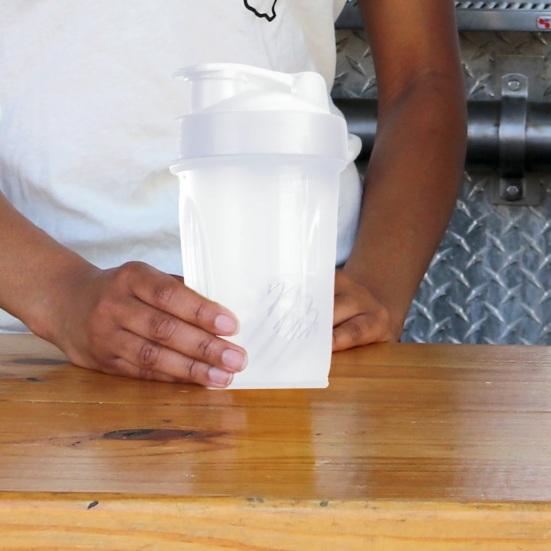 400 мл протеиновый шейкер с шариком для смешивания, герметичный дизайн, спортивный шейкер, легкая пластиковая бутылка-блендер