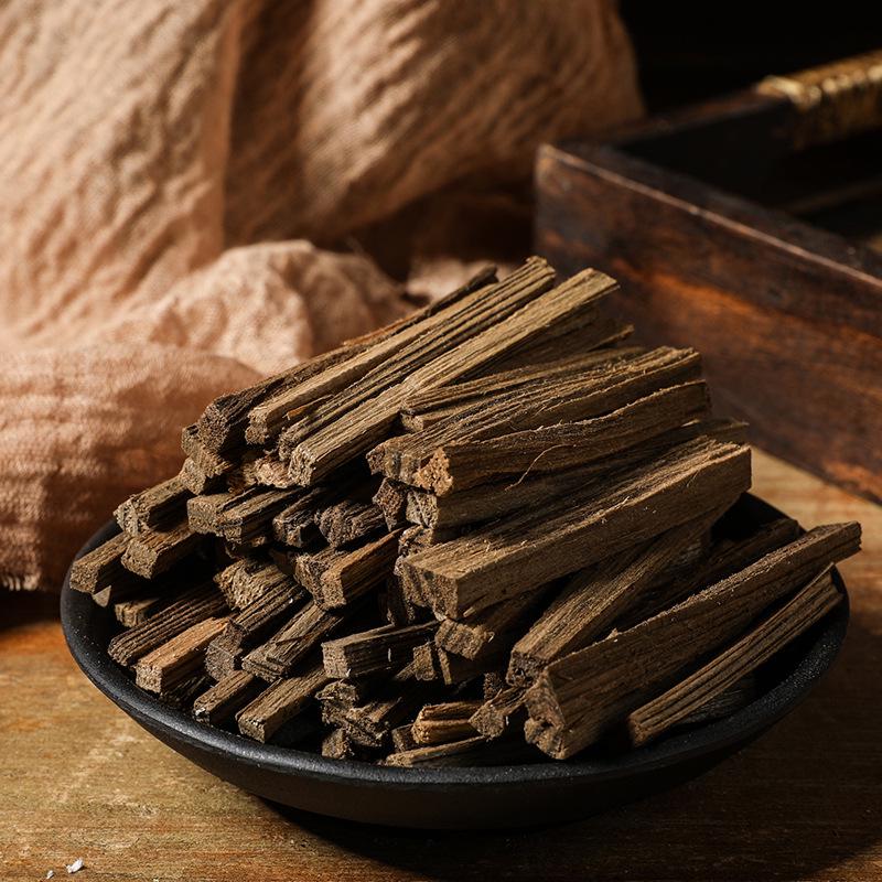 Authentic Natural Agarwood Herbal Medicine 500g - Agarwood Strips, Silk, and Powder with Sandalwood.