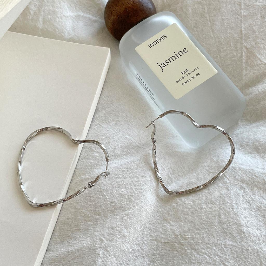 Простые серьги-иглочки в стиле ретро с закрученной серебряной любовью, женские нишевые, легкие, роскошные, темпераментные, уникальные, высококачественные серьги