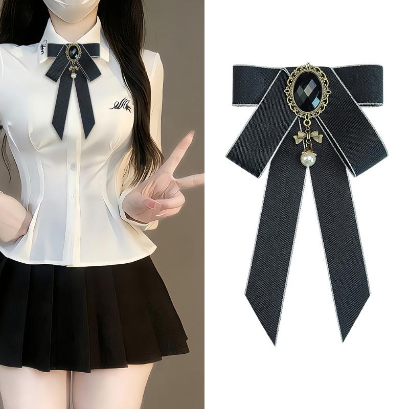 Heritage Style Bow Tie Pearl Adorned Neck Accessory for Sophisticated Events
