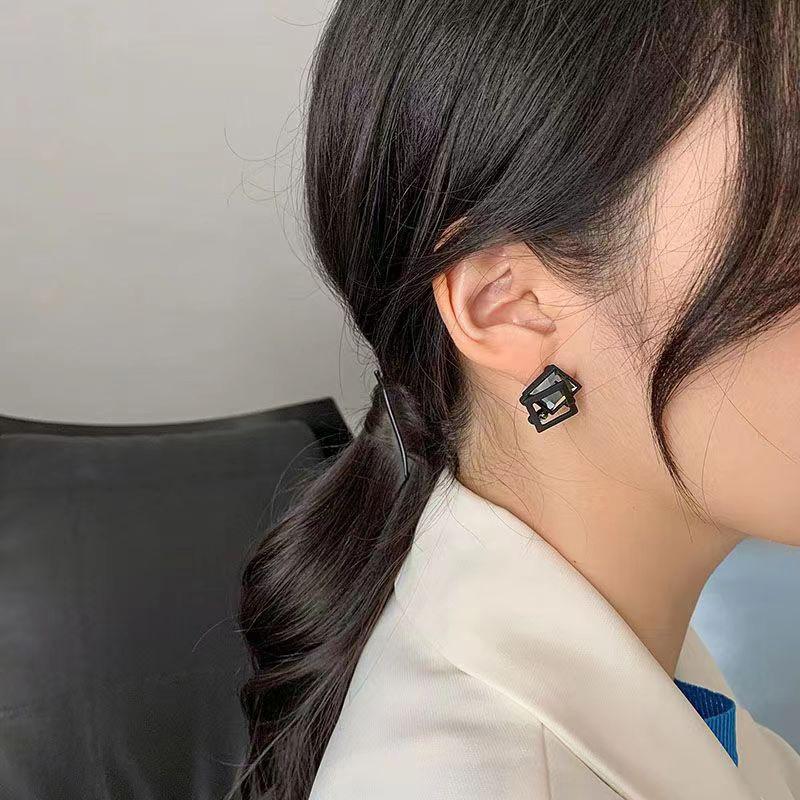 Модные и креативные простые геометрические серьги с инкрустацией цирконами, нейтральные и крутые черные, персонализированные повседневные украшения для вечеринок, подарки