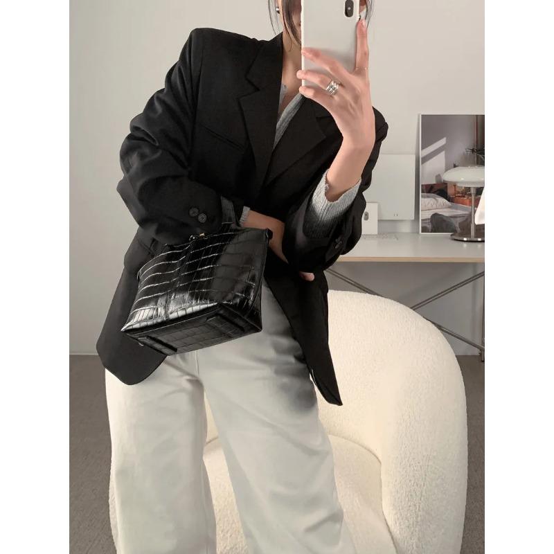 Южная Корея шикарная осень простая элегантная поло воротник полосатый универсальный утягивающий однотонный длинный рукав мягкий клеевой трикотаж