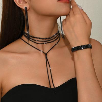 Модные украшения Бриллиантовое ожерелье Серьги Браслет Набор из трех предметов Свадебные украшения для невесты Женские