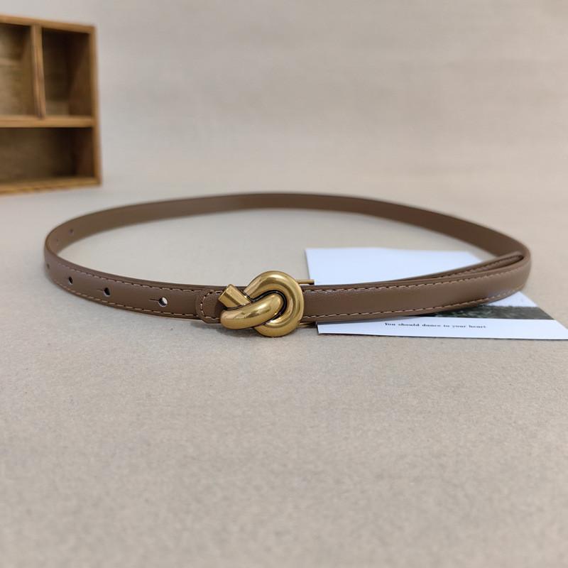 Waist Leather Handmade Belt For Women With Alloy Fastener For Trendy Casual Wear