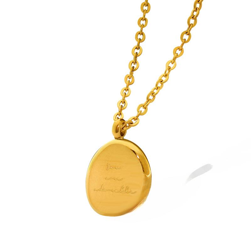 Ожерелье с подвеской в виде неправильной овальной буквы из 18-каратного золота в титановой стали – роскошные женские украшения