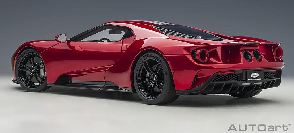 AUTOart Ford GT 2017 Metallic Stripe Готовый продукт 12106 1/12 Красный/Серебристый
