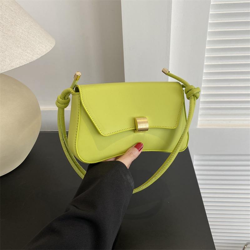 Niche Bag Women's Summer New Fashion Commuter Bag Versatile Shoulder Messenger Bag Feeling Baguette Bag Underarm Bag