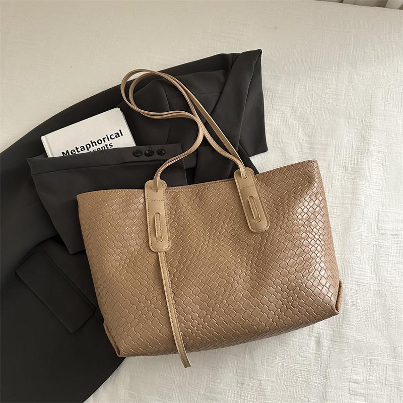 Retro Woven Large-capacity Bag Women's 2025 Autumn New Korean Version Fashion Tote Bag Versatile Underarm Bag Shoulder Bag