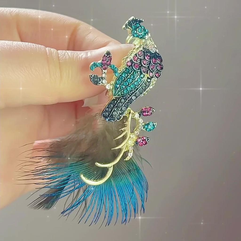 Элегантная брошь в виде павлиньего пера для женщин