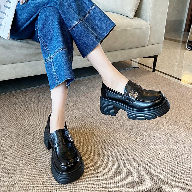 9266-27 Однотонные лоферы на платформе женские 2025 новая осенняя коллекция ретро одинарная обувь в британском стиле маленькие кожаные туфли женские