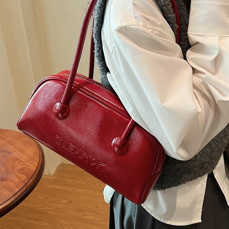 Ielgy Boston Bag Large Capacity Autumn Winter Retro One-Shoulder Underarm Commuter Pillow Bag