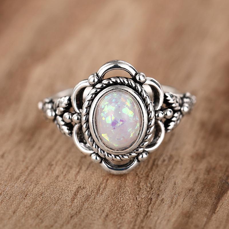 2026 Medieval Versatile Ring Women, Retro Flower Flower Jewelry, Fashion Design Personality Ring