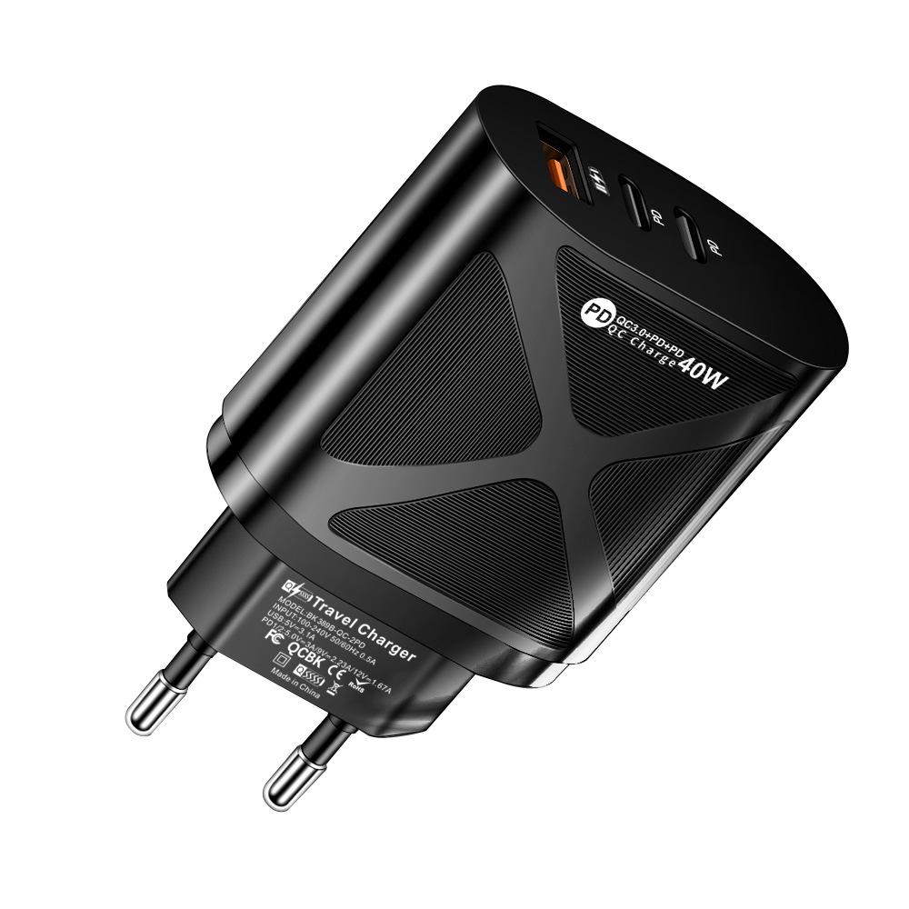 Светодиодный мобильный зарядник 2,4А USB + 2PD Type-C Спецификация EU/US