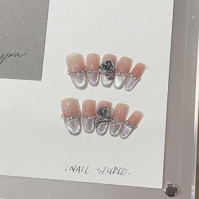 Румянец взрывается и разбивается вдребезги, Галактический боковой свет, кошачьи глаза, усыпанные бриллиантами, чтобы показать белый свет, роскошная одежда, доспехи