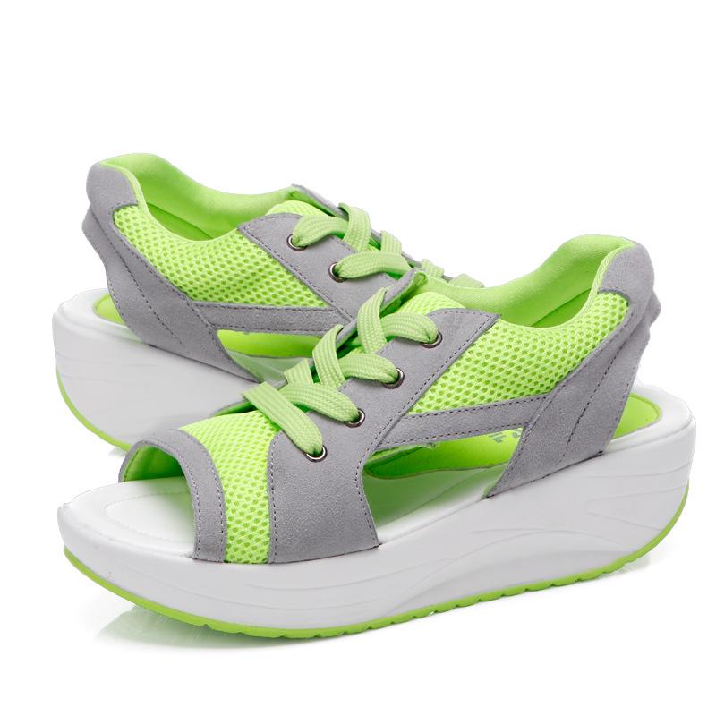 Летняя женская спортивная обувь с вырезами на толстой подошве, нескользящие и дышащие женские сандалии, повседневная обувь