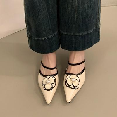 Мода 2025 Новые однотонные туфли-полусабо с цветочным декором, летние, новые, темпераментные, с острым носком, модные, удобные, повседневные туфли