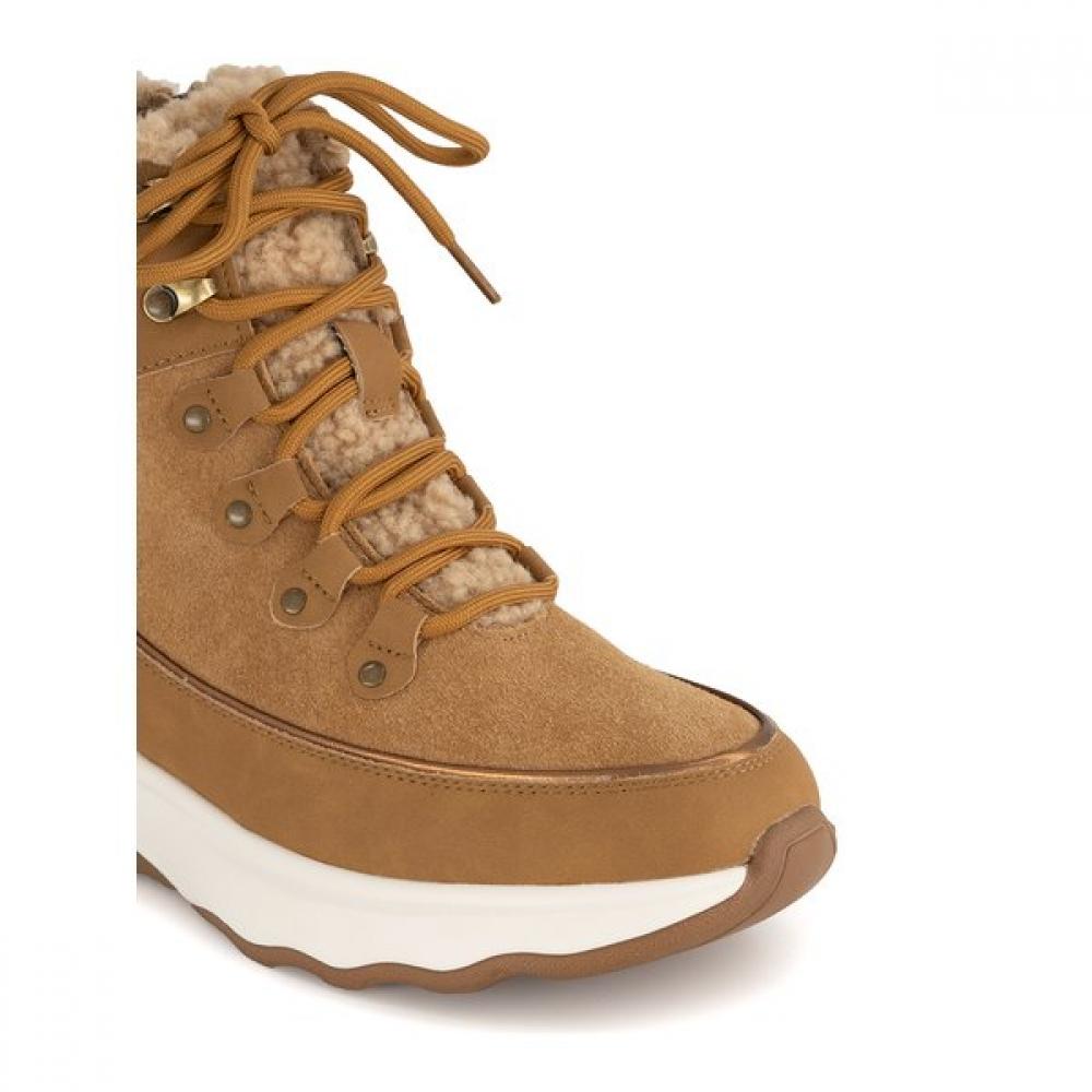 Женские ботинки на меху S Comfort 9xm8f00km Верблюжий