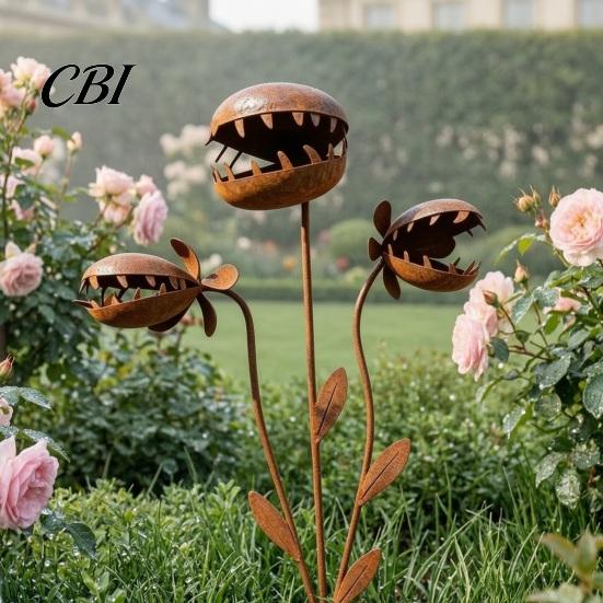 Outdoor Flower Bed Stake Carnivorous Plant Garden Stake, Metal Venus Flytrap Sculpture, Rusty Monstrous Ornament for Yard Lawn Landscape Accessory