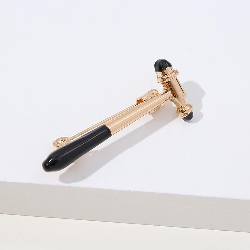 Броши для профилактики эпидемий в больнице Ухань: Мультсериал с термометрами, заботливыми врачами, медсестрами и другими креативными дизайнами.