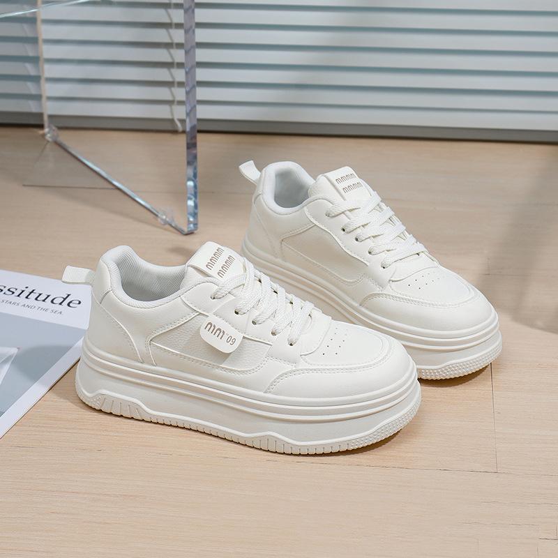 2025 весна маленькие белые туфли новая корейская версия женские студенческие туфли на платформе спортивные туфли для скейтбординга повседневные уличные туфли W2029