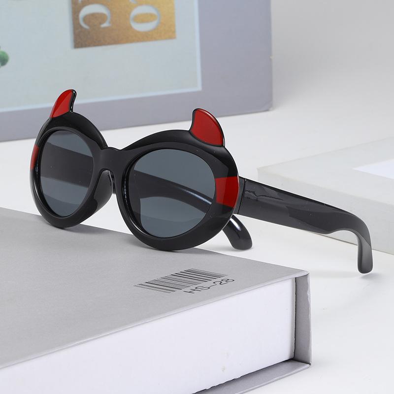 New little devil funny children's sunglasses personality cool cute anti-ultraviolet sunglasses for boys and girls concave shape