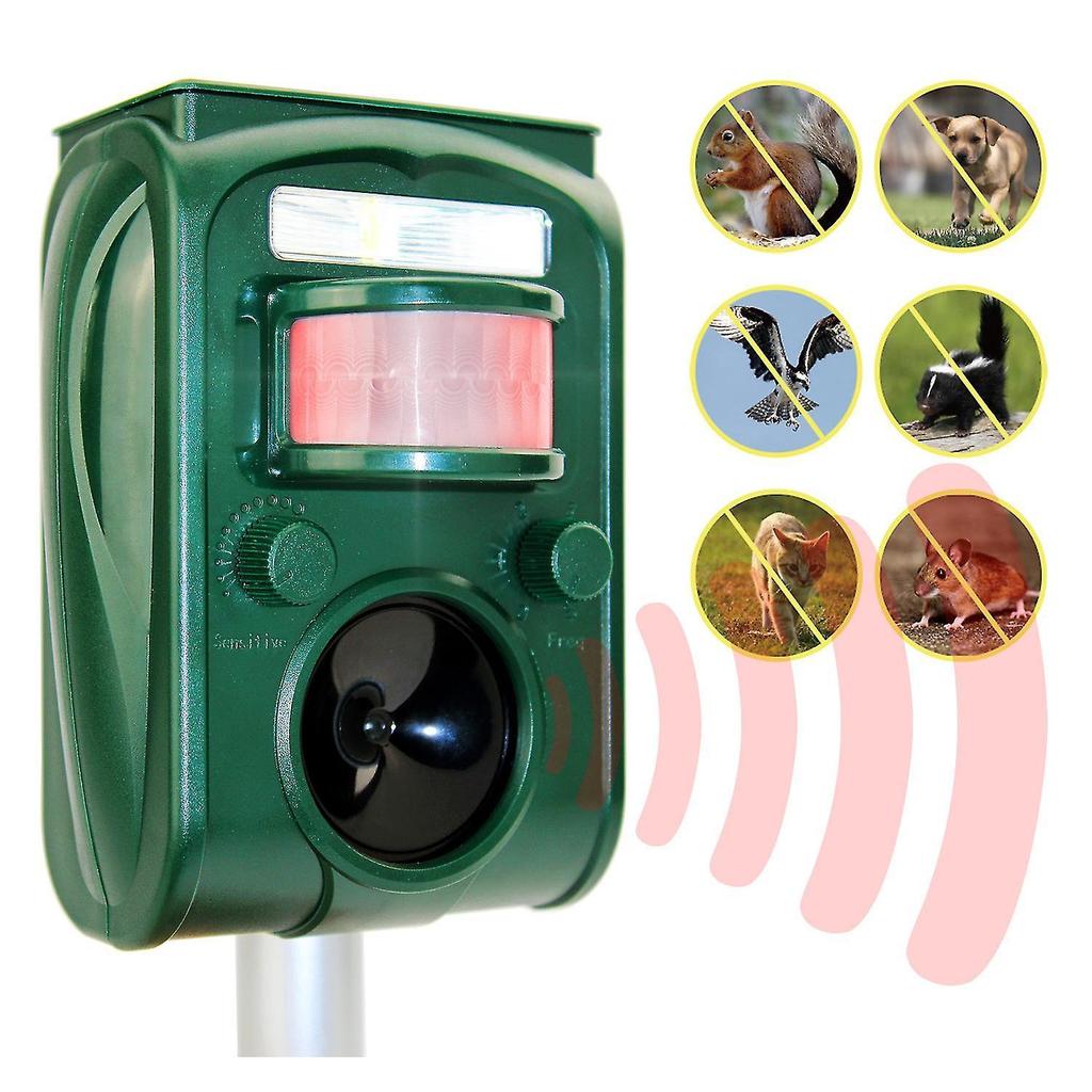 Solar Ultrasonic Animal Repeller, Cat Repellent, Motion Detection, Siren And Flash Repel. Dog, Squirrel, Deer, Raccoon, Skunk, Rabbit, Fox, Etc