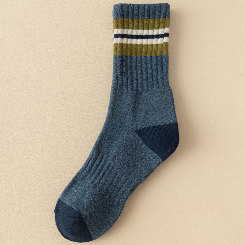 Men's Thick Warm Winter High-Top Mid-Tube Sports Socks