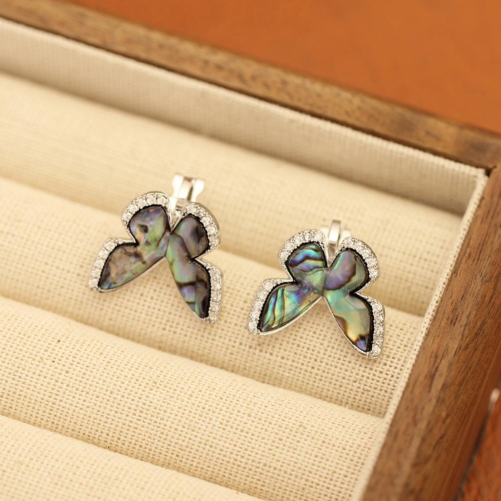 Элегантные ретро нишевые серьги-клипсы бабочки из натуральной перламутровой раковины с золотым покрытием и инкрустацией камнями женские серьги универсальные