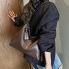 Женская универсальная сумка через плечо большой вместимости на осень/зиму 2025 - Нишевый стиль для通勤