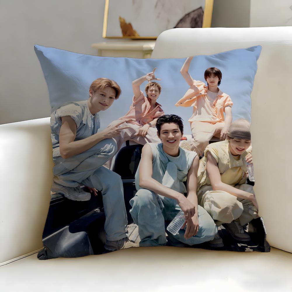 fashion brand CORTIS Cushion Cover Soft EasyWash Pillow Case Versatile for Couch Bed Travel and Office