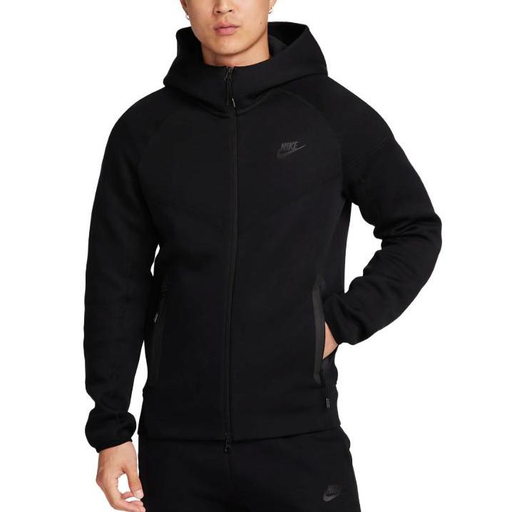 Nike Куртка WINDRUNNER Мужская Черная FB7922-010