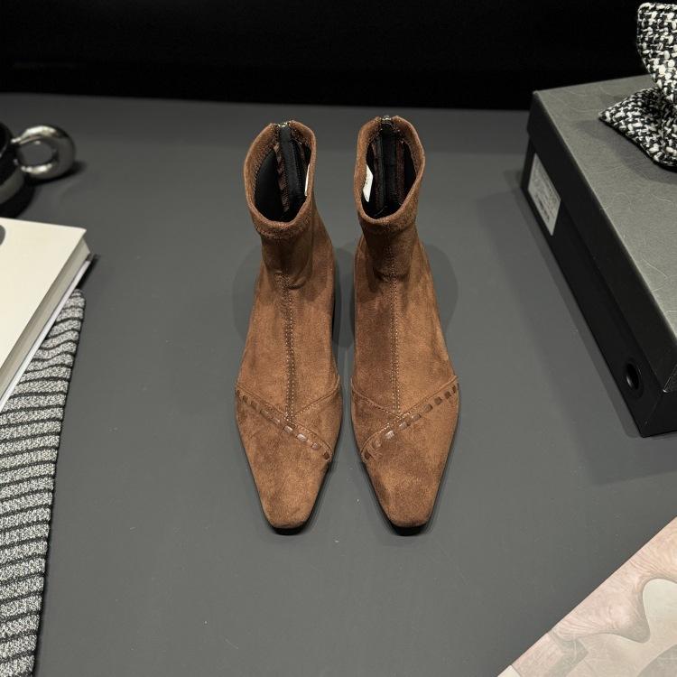 Корейская версия замшевые короткие ботинки на скрытой платформе женские 2025 осень и зима квадратный носок прострочка тонкие ботинки задняя молния молодежный темперамент