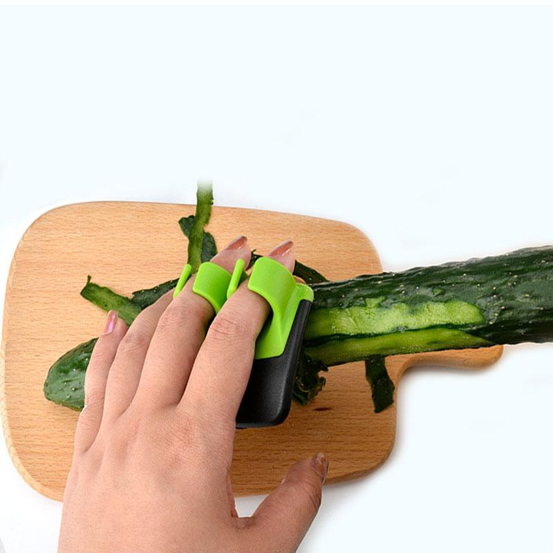 1/2pcs Stainless Steel Handheld Vegetable Peeler with Rubber Finger Grips Multifunctional Kitchen Tool Accessory Peeler