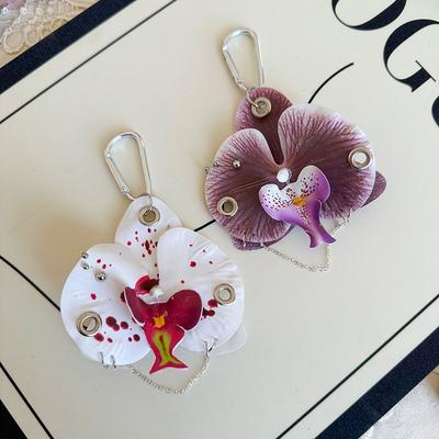 Креативный кулон в виде сумки с цветами, изысканный брелок с орхидеей фаленопсис и лилией, модные аксессуары для украшения рюкзака, подарки